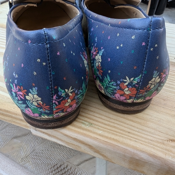 Talbot's Ryan Blissful Floral Loafers 6 1/2 - Picture 3 of 6